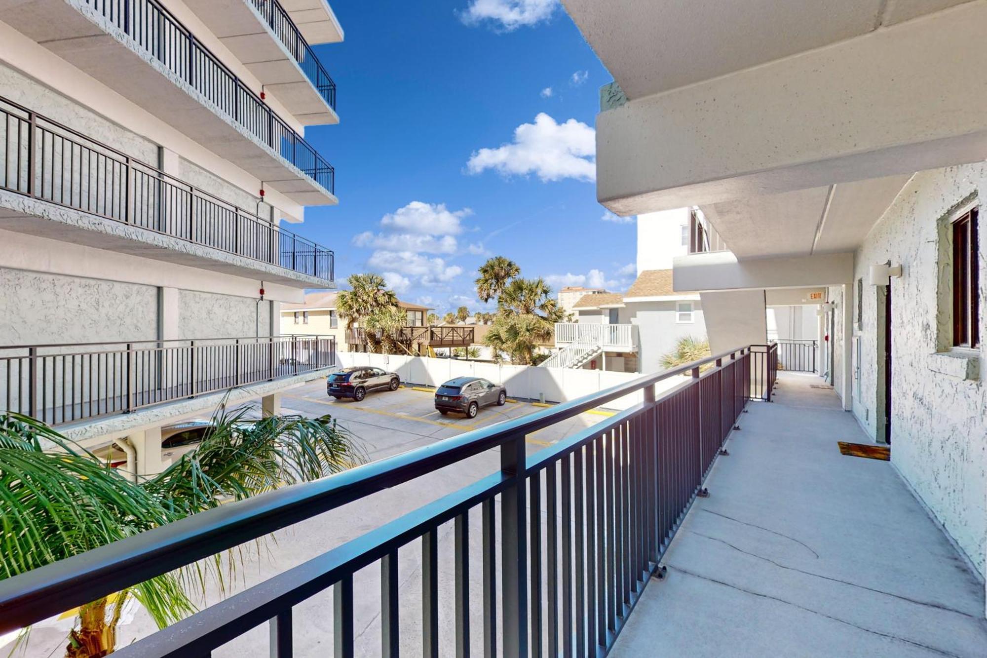 Jax Beach Oceanfront Getaway Jacksonville Beach Room photo
